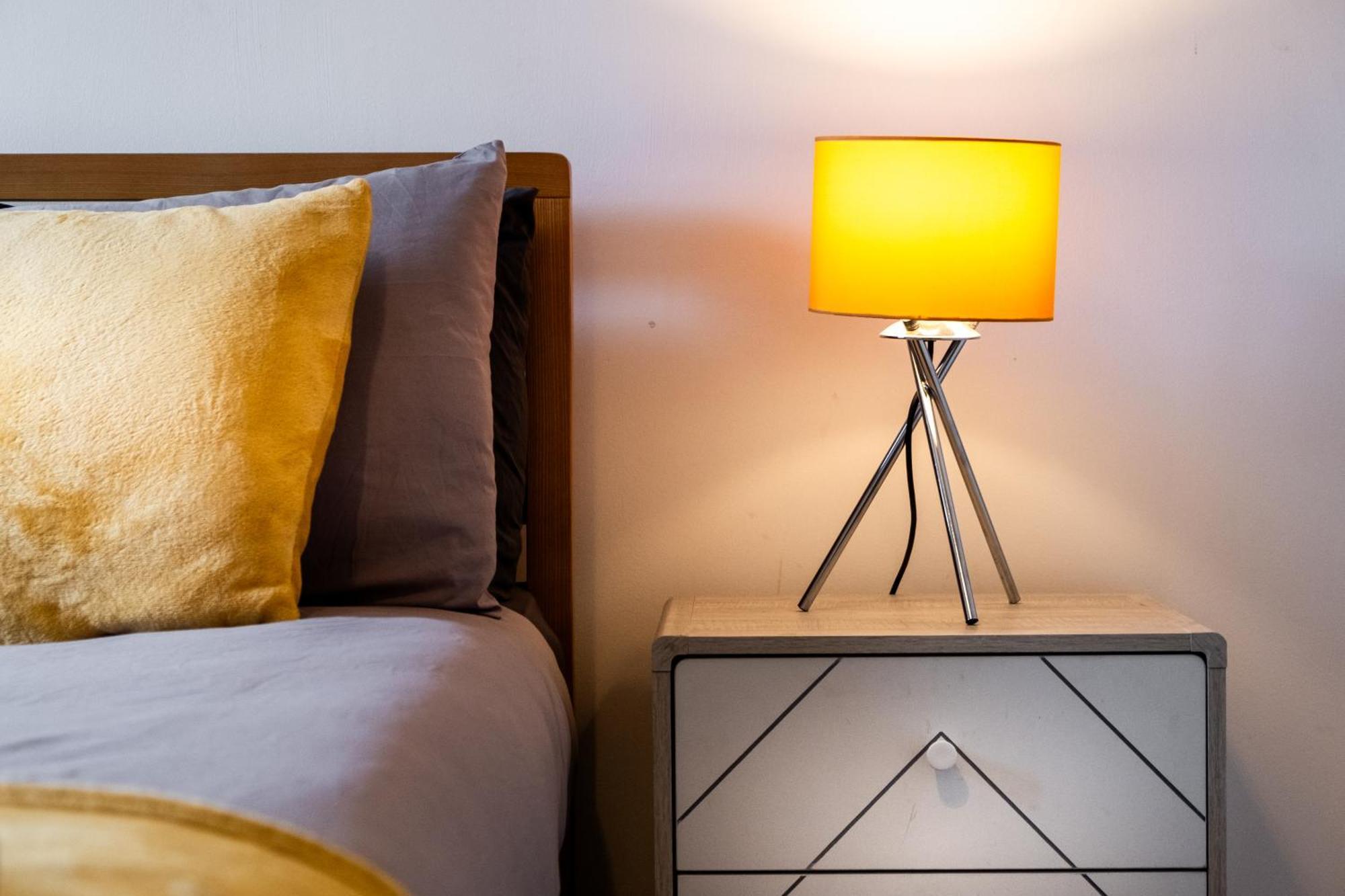 Central Suite Near Mailbox, King Bed, Ping Pong, Netflix, Sleeps 4 Birmingham Luaran gambar
