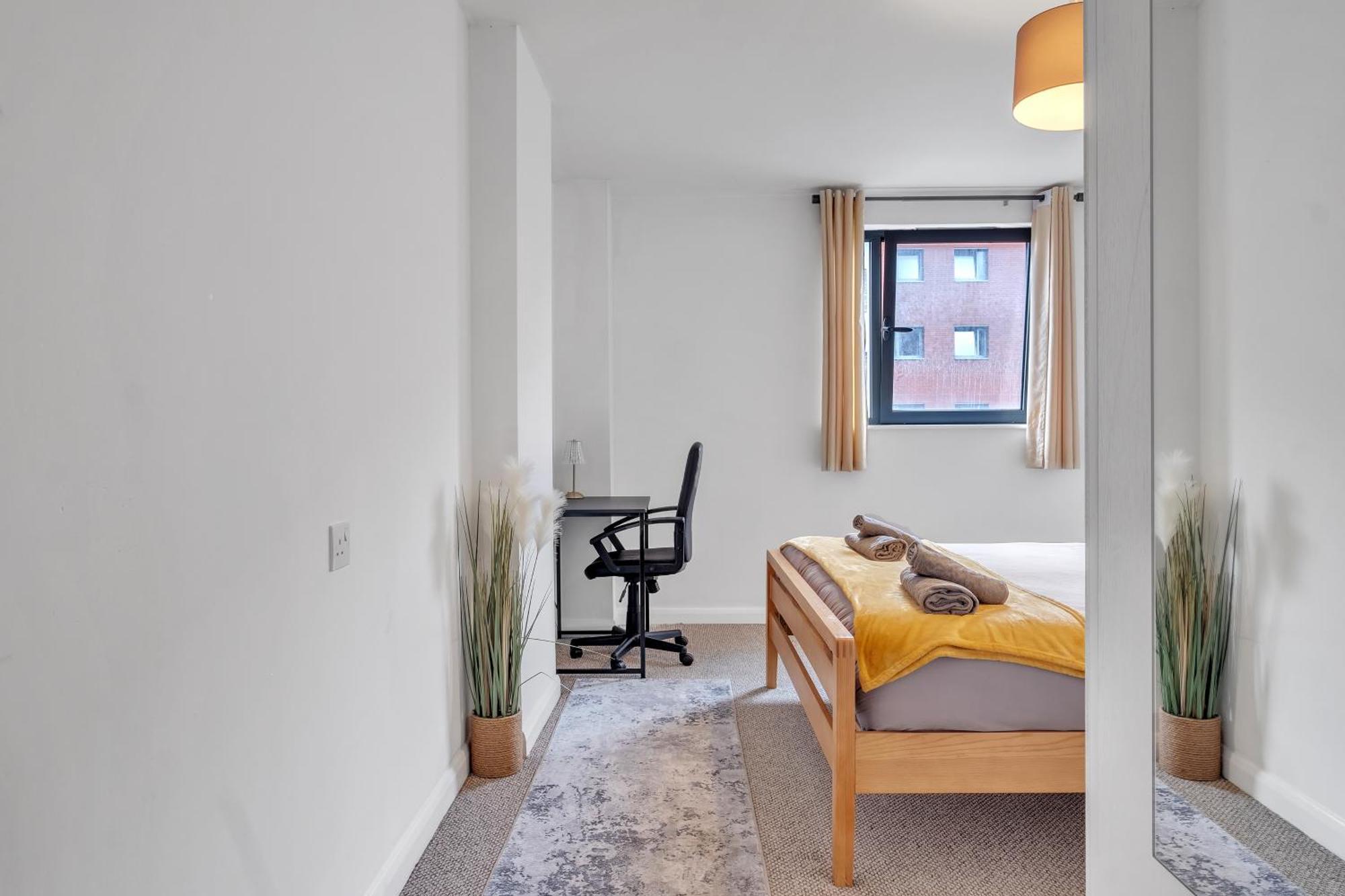 Central Suite Near Mailbox, King Bed, Ping Pong, Netflix, Sleeps 4 Birmingham Luaran gambar